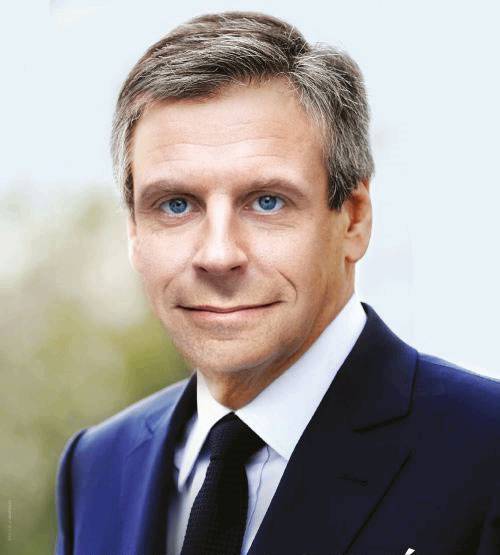 Un mélange des programmes d'Hamon, Macron et Fillon serait bénéfique pour la France selon Patrick Artus