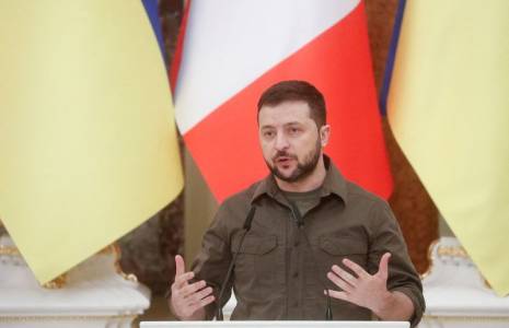 UKRAINE: ZELENSKY PROPOSE UN ACCORD À SES ALLIÉS POUR OBTENIR UNE COMPENSATION DE LA PART DE LA RUSSIE