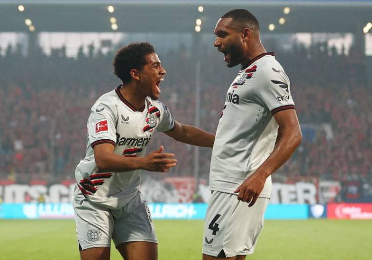 Leverkusen continue sur sa lancée et écrase Bochum