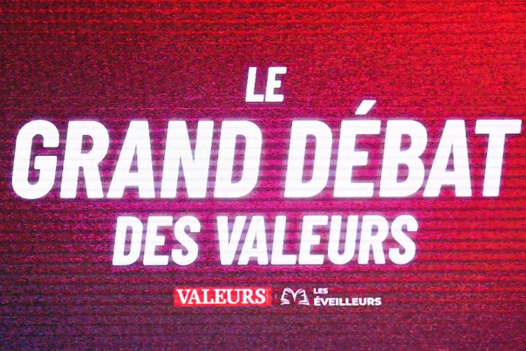 Le grand debat des Valeurs organisés par le magazine 'Valeurs Actuelles' à Paris le 22 mars 2023. ( AFP / ALAIN JOCARD )