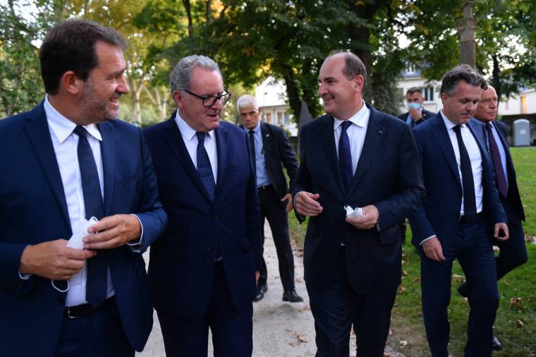 Jean Castex, avec Christophe Castaner et Richard Ferrand, le 6 septembre 2021, à Angers ( AFP / JEAN-FRANCOIS MONIER )