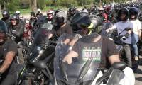 Paris: des milliers de motards manifestent contre le contrôle technique