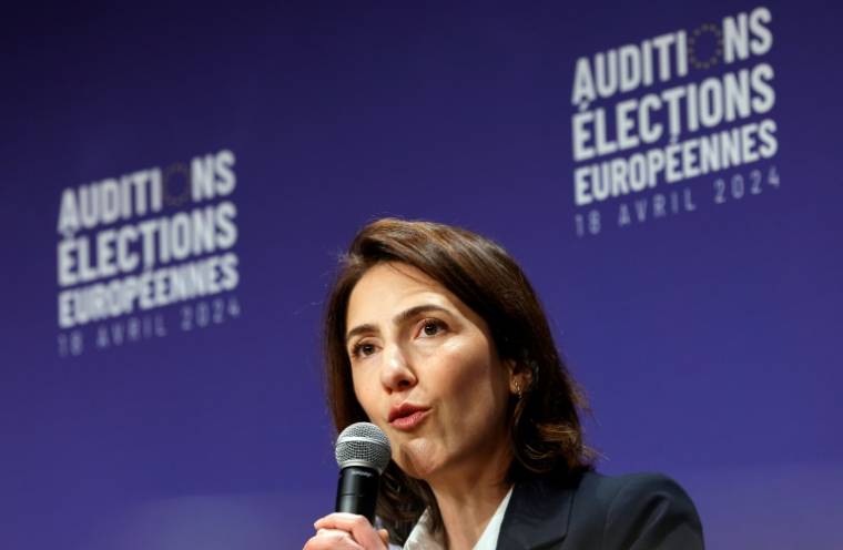 La tête de liste Renaissance aux européennes Valérie Hayer lors d'un débat devant le Medef, à Paris, le 18 avril 2024 ( AFP / Geoffroy VAN DER HASSELT )