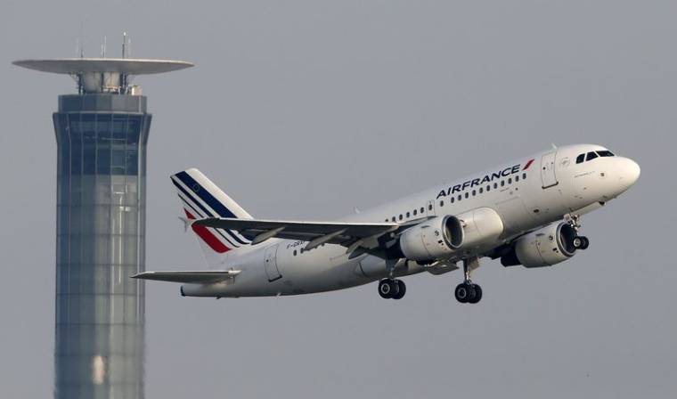 L'ÉTAT SE RENFORCE AU CAPITAL D'AIR FRANCE-KLM