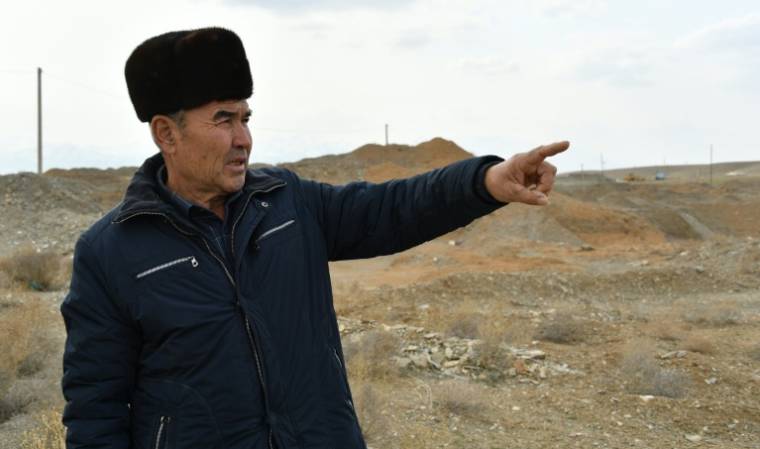Le fermier Erkin Karchiev à Soykechar, village en Ouzbékistan où est extrait de l'or, le 6 mars 2024 ( AFP / VYACHESLAV OSELEDKO )