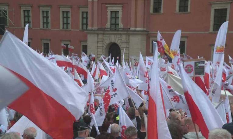 Pologne: des milliers d'agriculteurs manifestent contre les règles environnementales de l'UE