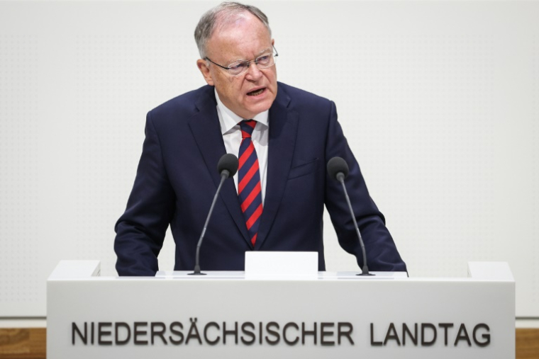 Stephan Weil, ministre-président du Land de Basse-Saxe, lors d'un discours à Hanovre, le 25 septembre 2024 ( AFP / RONNY HARTMANN )