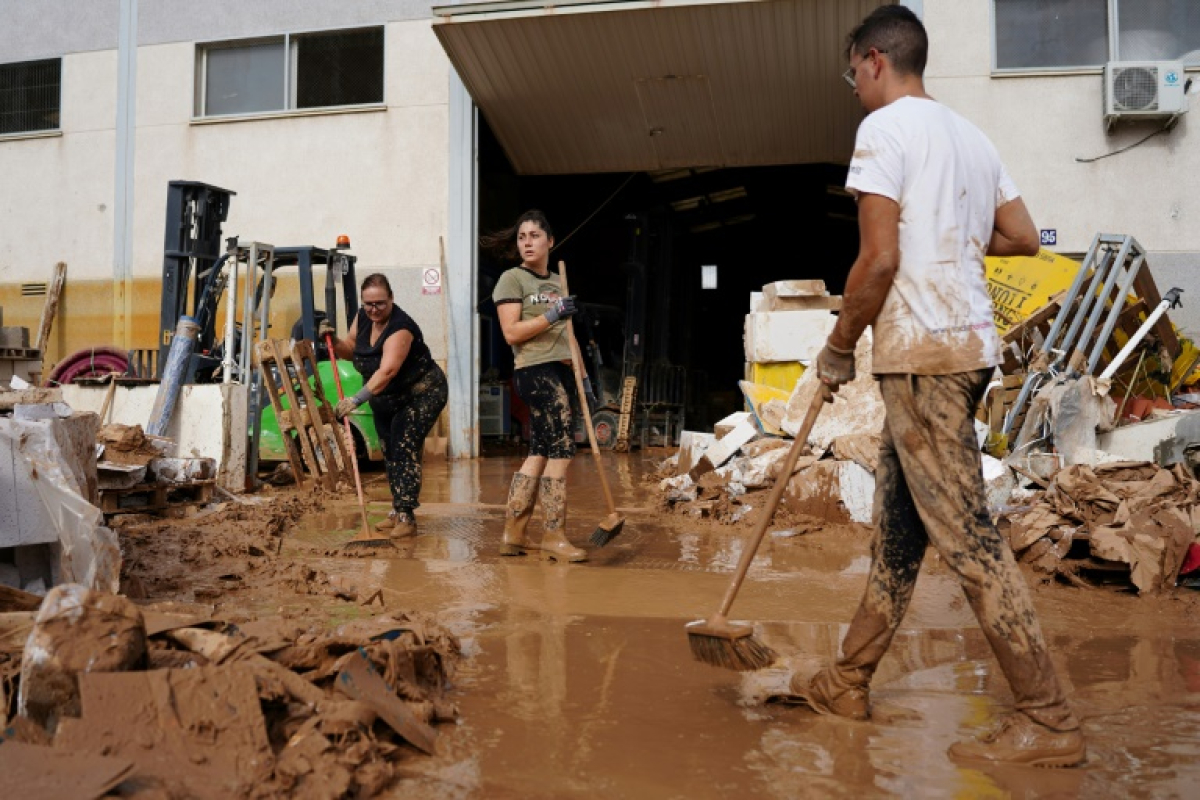 Plus De 150 Morts Dans Les Inondations En Espagne Et "des Dizaines" De ...