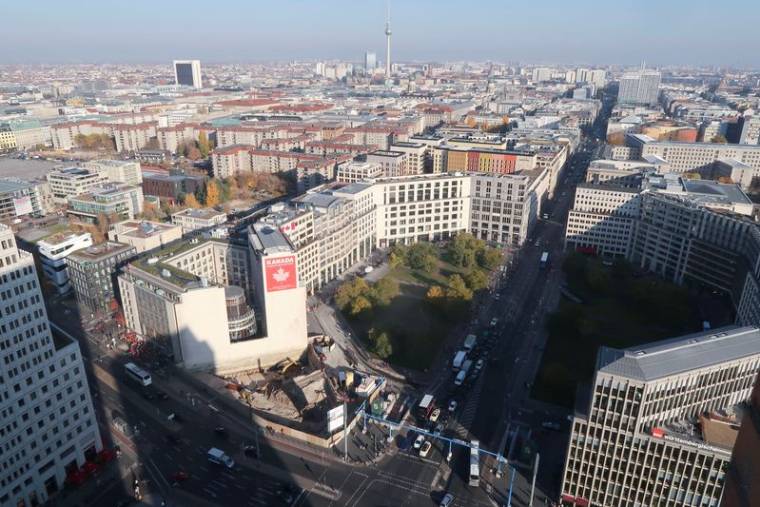 BERLIN ANTICIPE UNE HAUSSE DES PRIX ET DES SALAIRES EN 2022