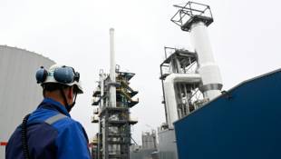 La bioraffinerie en circuit court et zéro déchet Afyren Neoxy le jour de son inauguration à Saint-Avold en Moselle, le 29 septembre 2022 ( AFP / Jean-Christophe Verhaegen )