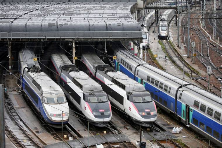 L'ETAT S'ENGAGE À TROUVER UNE SOLUTION POUR ALLÉGER LA DETTE DE LA SNCF