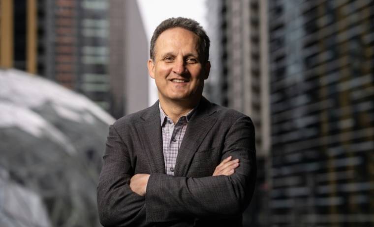 Adam Selipsky, le patron d'AWS (Amazon Web Services, la branche de cloud d'Amazon), le 4 avril 2024 à Seattle, aux Etats-Unis ( AFP / Stephen Brashear )