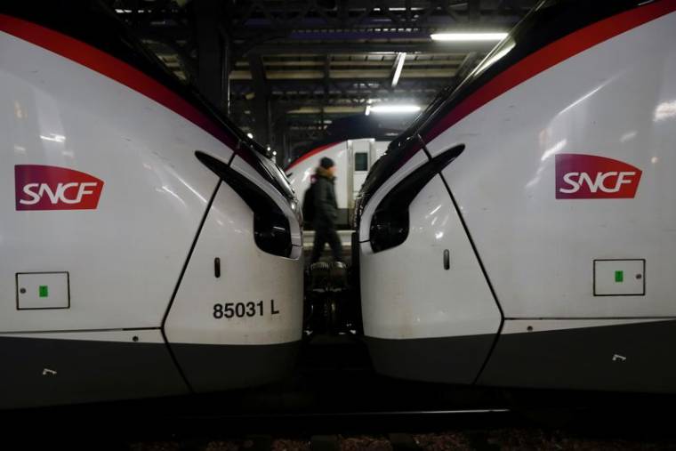 SNCF EN PASSE DE CÉDER SA FILIALE ERMEWA POUR 3,3 MILLIARDS D'EUROS, SELON UNE SOURCE