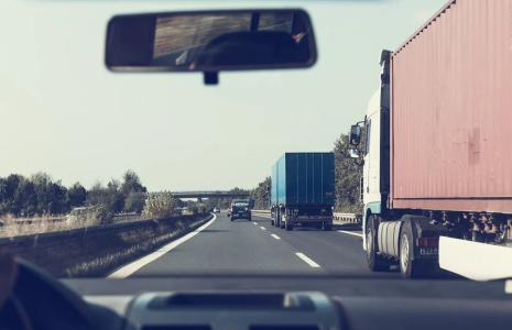 Des radars de covoiturage sont de plus en plus déployés dans les grandes villes de France pour veiller au bon respect des voies dédiées au covoiturage.  (Markusspiske / Pixabay)
