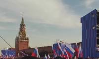 Les Russes se rassemblent pour célébrer l'anniversaire de l'annexion des régions ukrainiennes